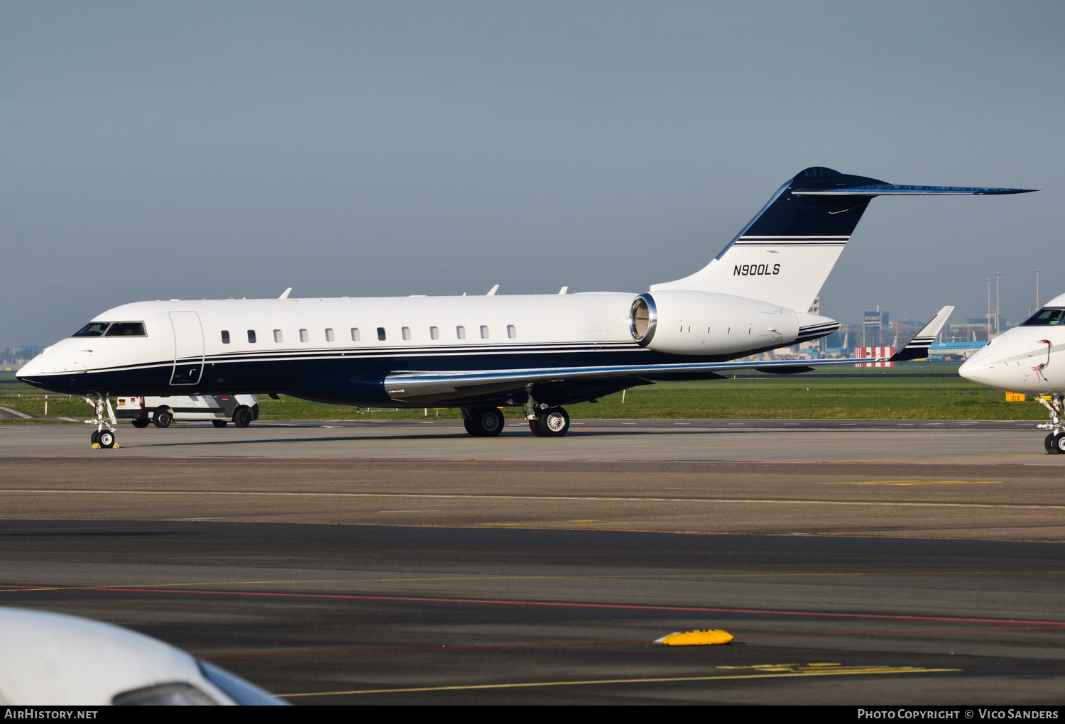 Aircraft Photo of N900LS | Bombardier Global 6000 (BD-700-1A10) | AirHistory.net #725628