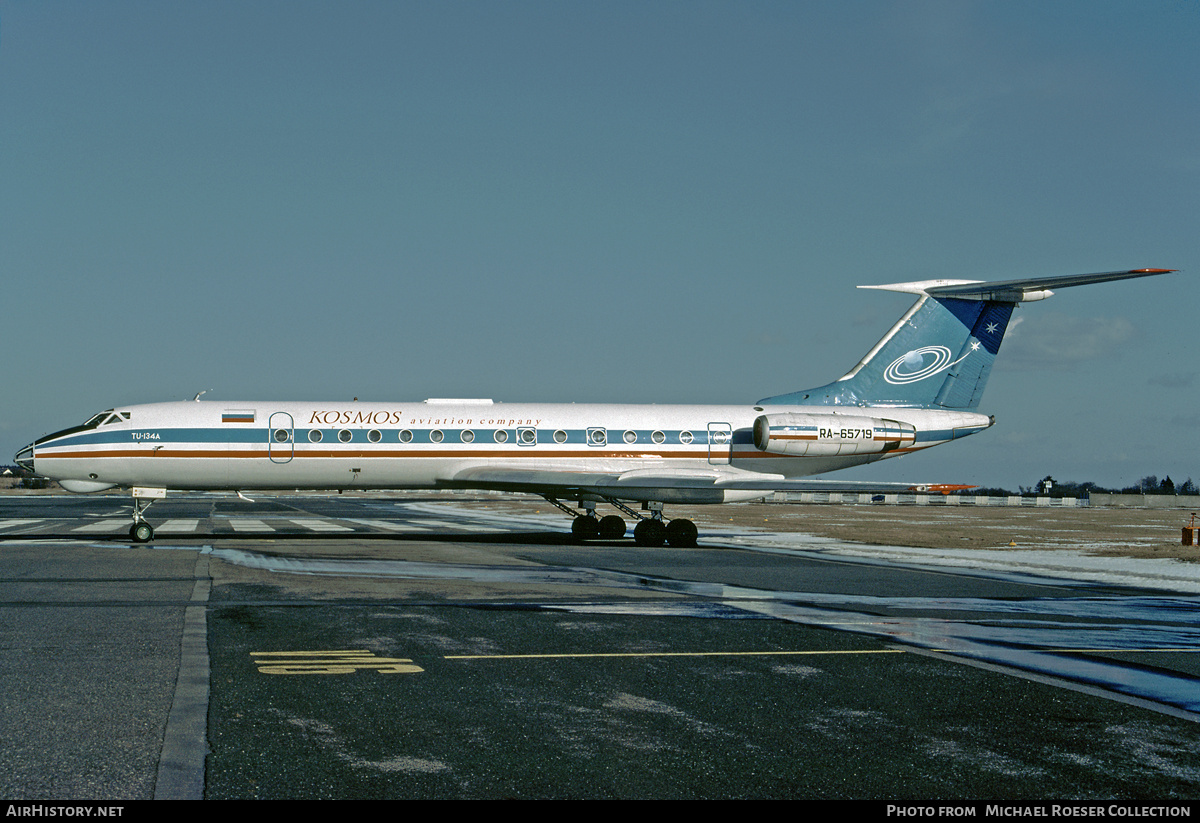 Aircraft Photo of RA-65719 | Tupolev Tu-134AK | Kosmos Airlines | AirHistory.net #725641