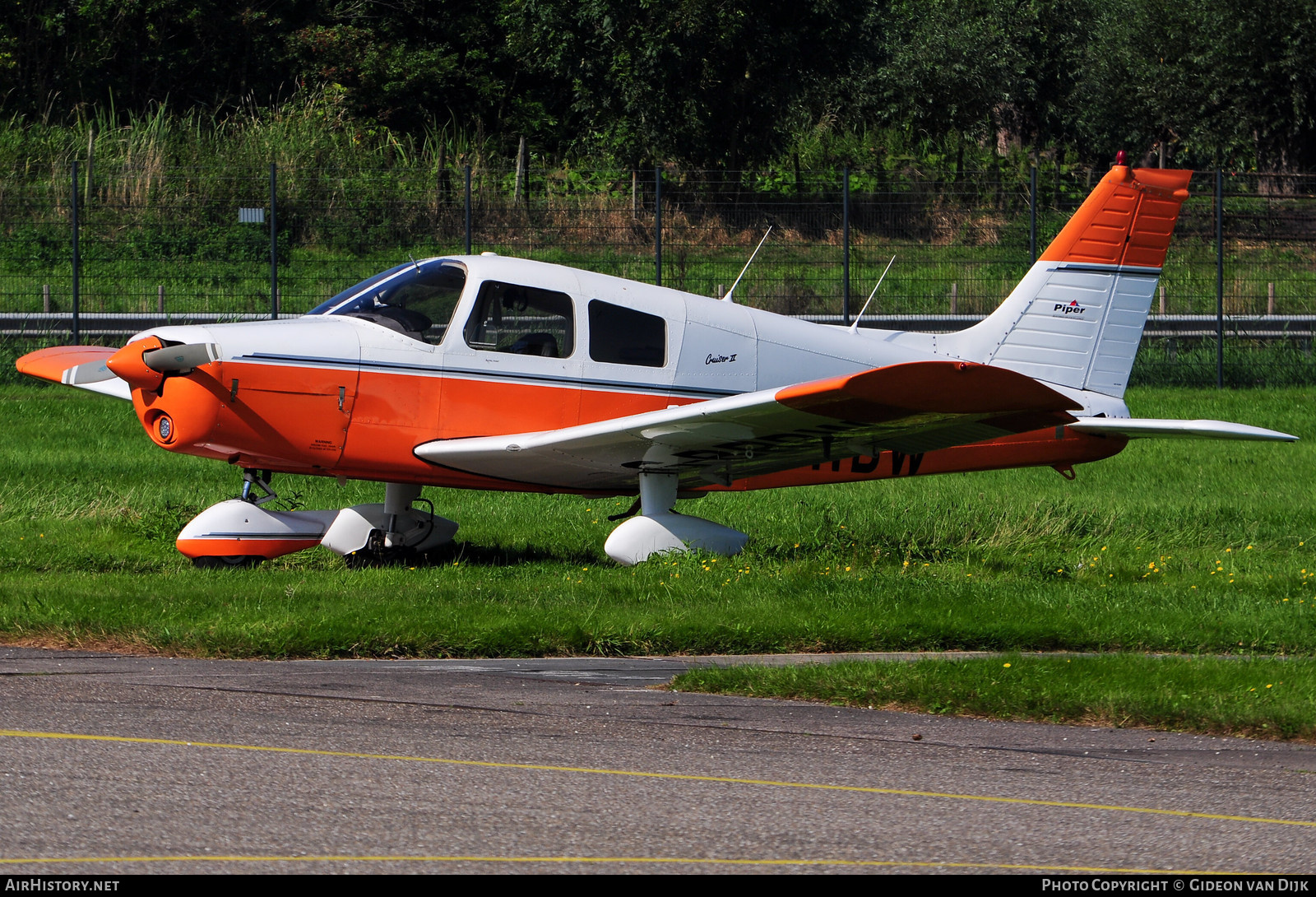 Aircraft Photo of G-BRBW | Piper PA-28-140 Cherokee Cruiser | AirHistory.net #725822