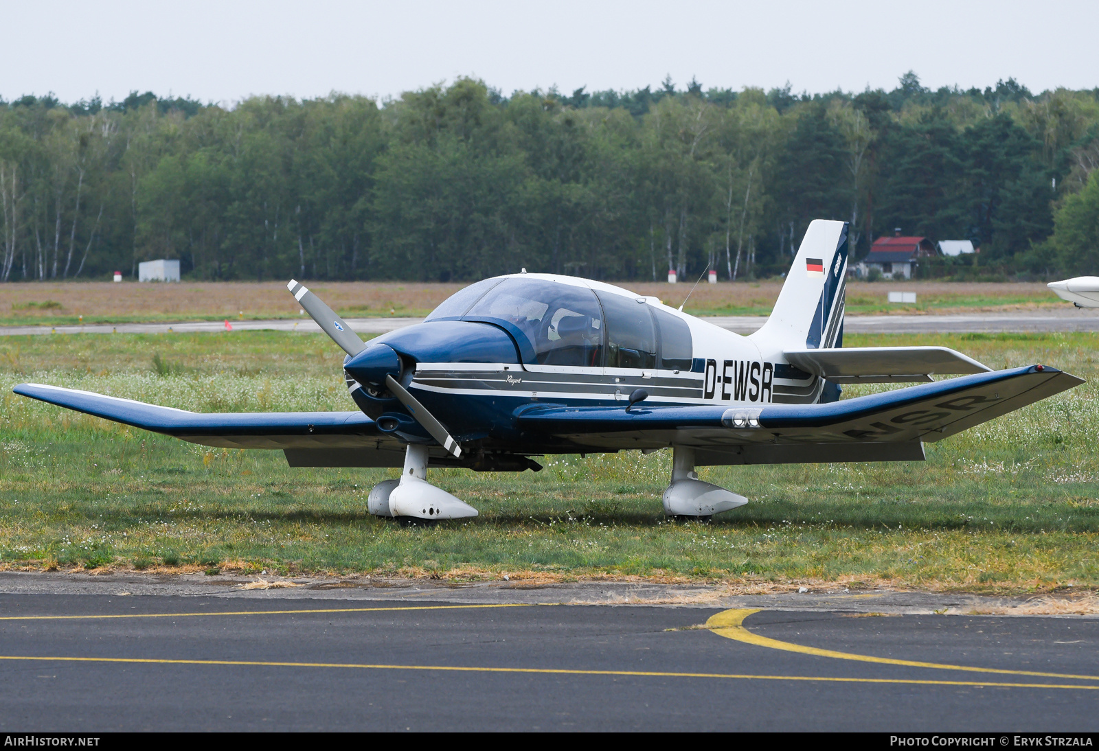 Aircraft Photo of D-EWSR | Robin DR-400-180 Regent | AirHistory.net #725844