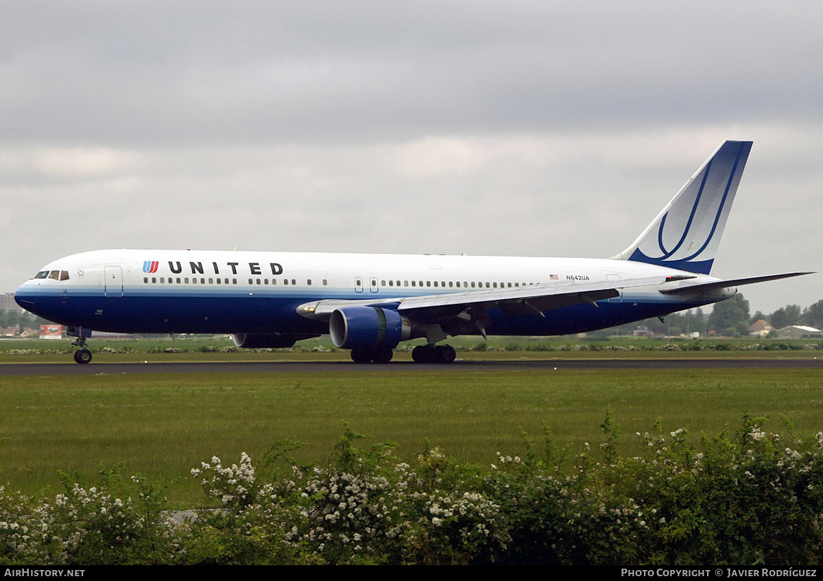 Aircraft Photo of N642UA | Boeing 767-322/ER | United Airlines | AirHistory.net #725973