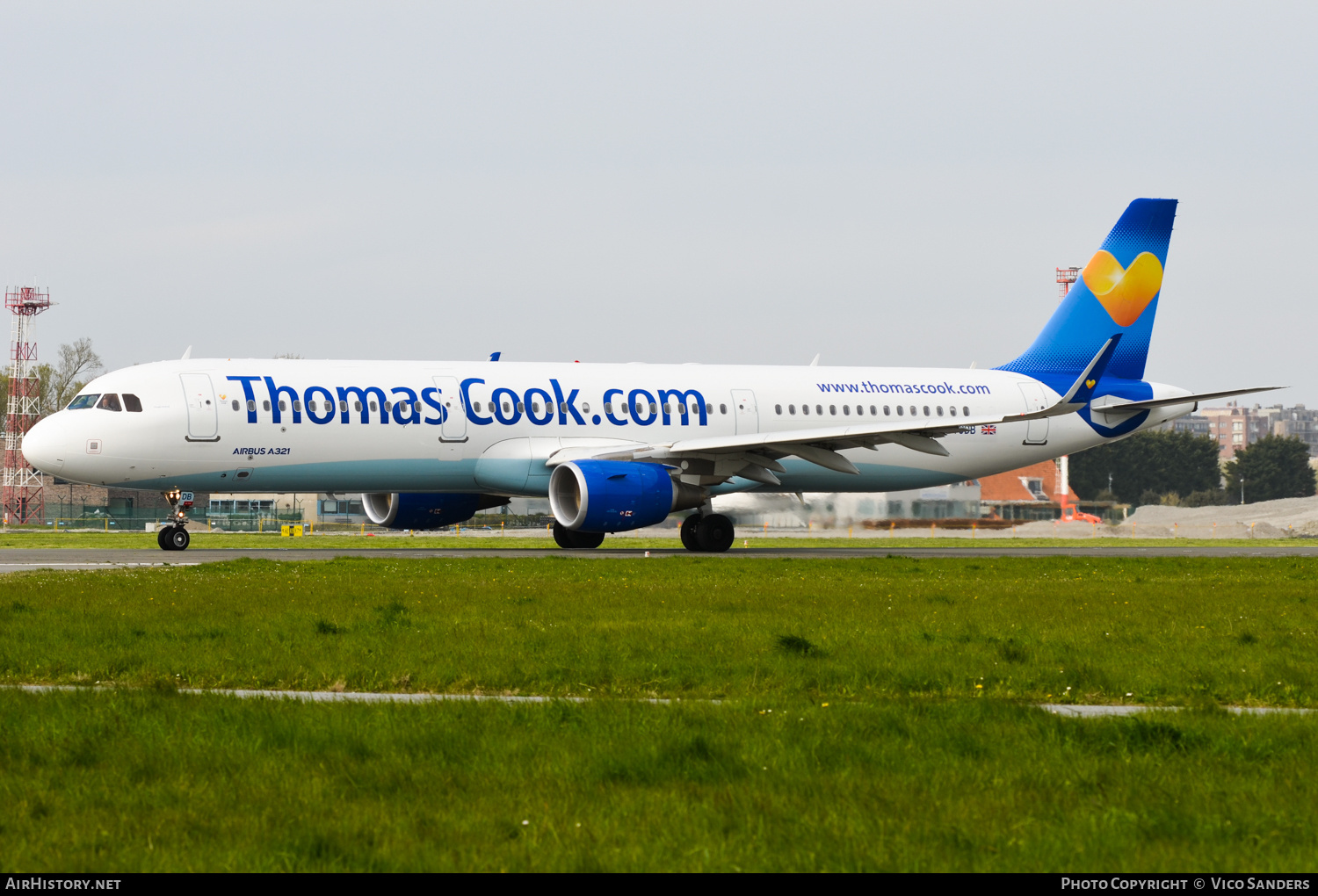 Aircraft Photo of G-TCDB | Airbus A321-211 | Thomas Cook Airlines | AirHistory.net #725986