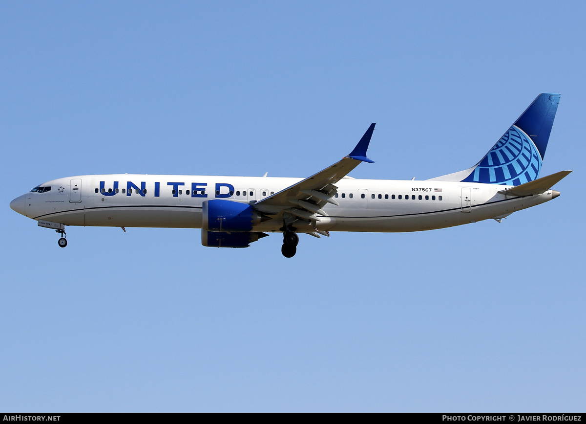 Aircraft Photo of N37567 | Boeing 737-9 Max 9 | United Airlines | AirHistory.net #726149