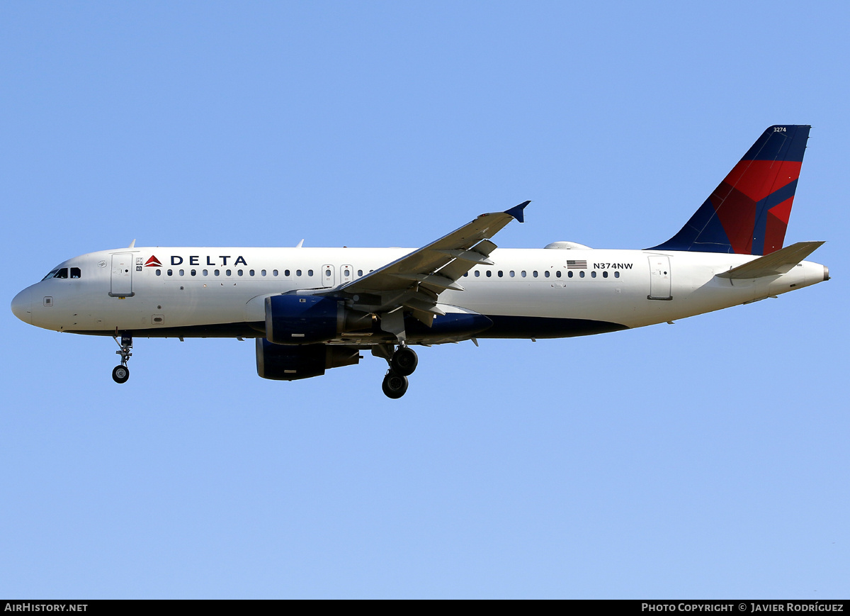 Aircraft Photo of N374NW | Airbus A320-212 | Delta Air Lines | AirHistory.net #726170