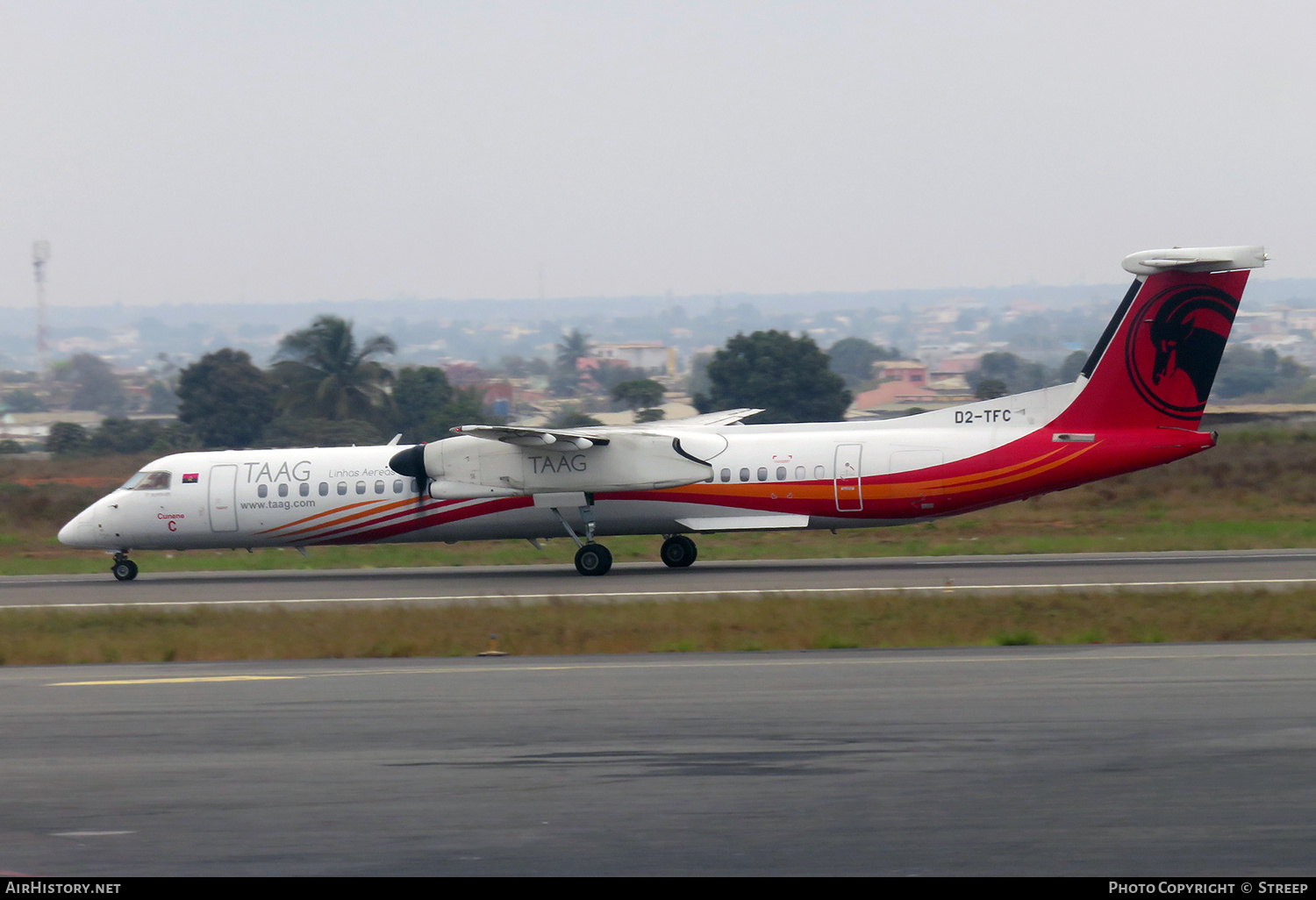 Aircraft Photo of D2-TFC | Bombardier DHC-8-402 Dash 8 | TAAG Angola Airlines - Linhas Aéreas de Angola | AirHistory.net #726171