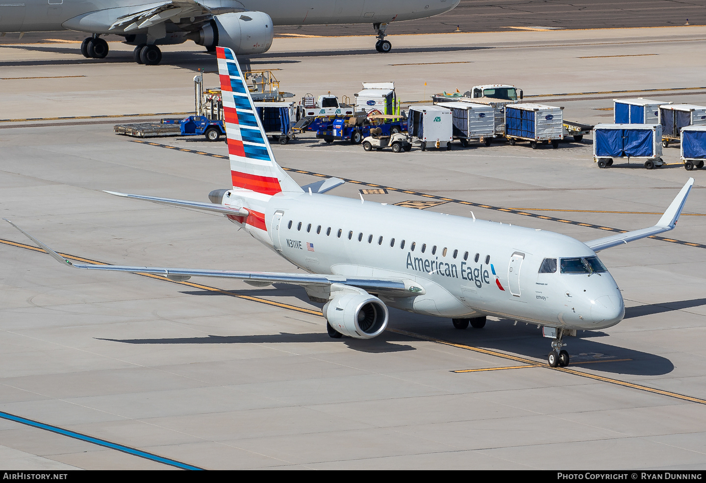 Aircraft Photo of N311VE | Embraer ERJ-175SC (ERJ-170-200SC) | American Eagle | AirHistory.net #726206