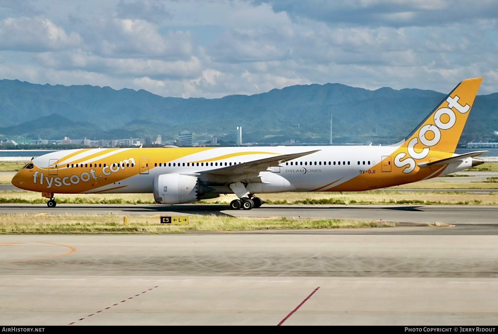 Aircraft Photo of 9V-OJI | Boeing 787-9 Dreamliner | Scoot | AirHistory.net #726207