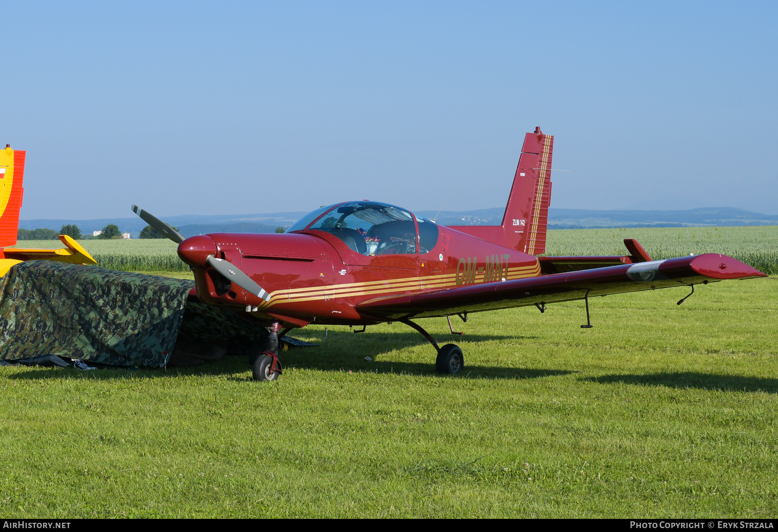 Aircraft Photo of OM-MNT | Zlin Z-142 | AirHistory.net #726355
