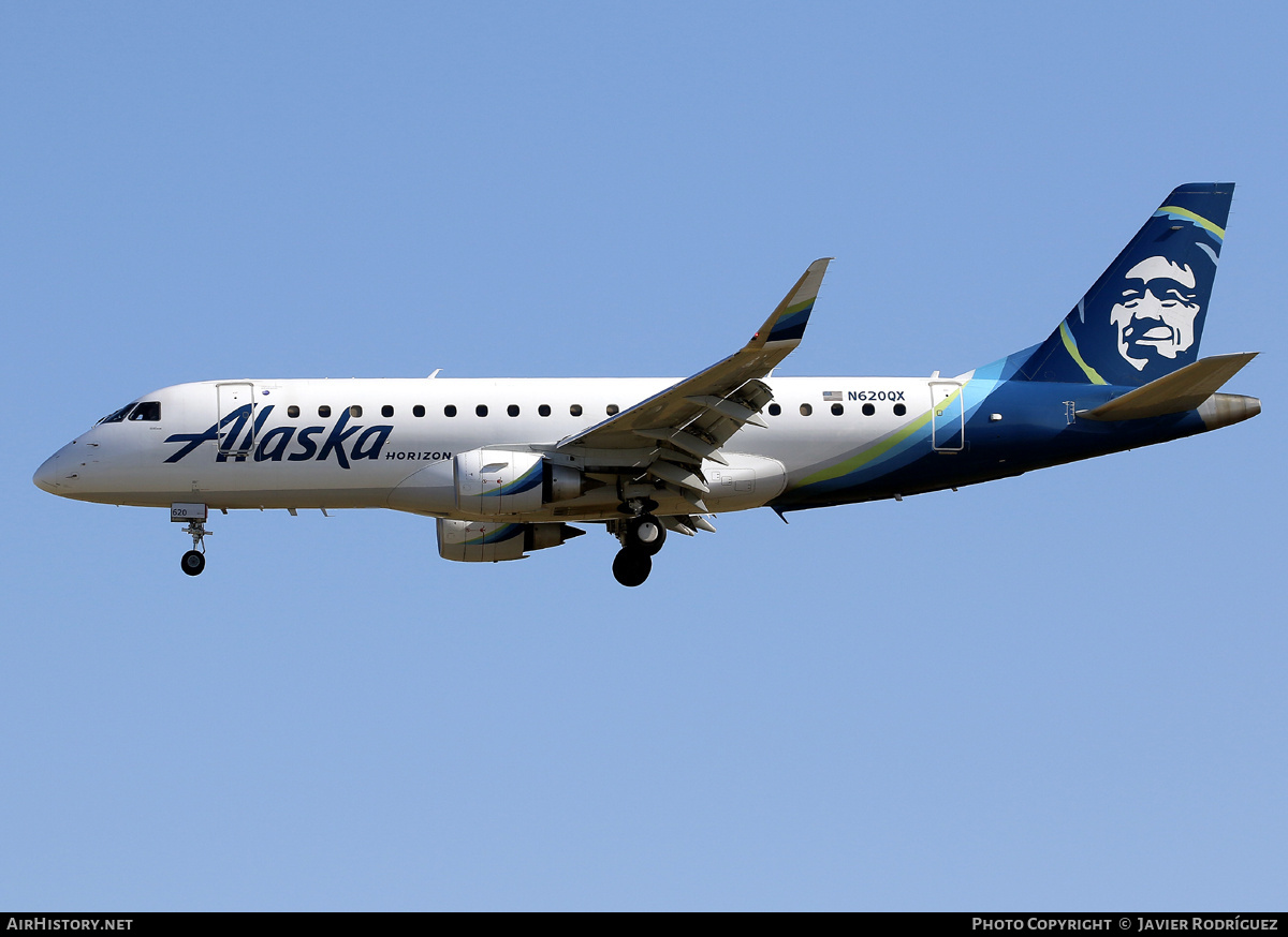 Aircraft Photo of N620QX | Embraer 175LR (ERJ-170-200LR) | Alaska Airlines | AirHistory.net #726495