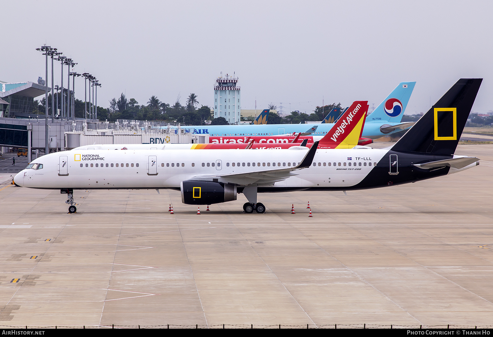 Aircraft Photo of TF-LLL | Boeing 757-256 | National Geographic | AirHistory.net #726596
