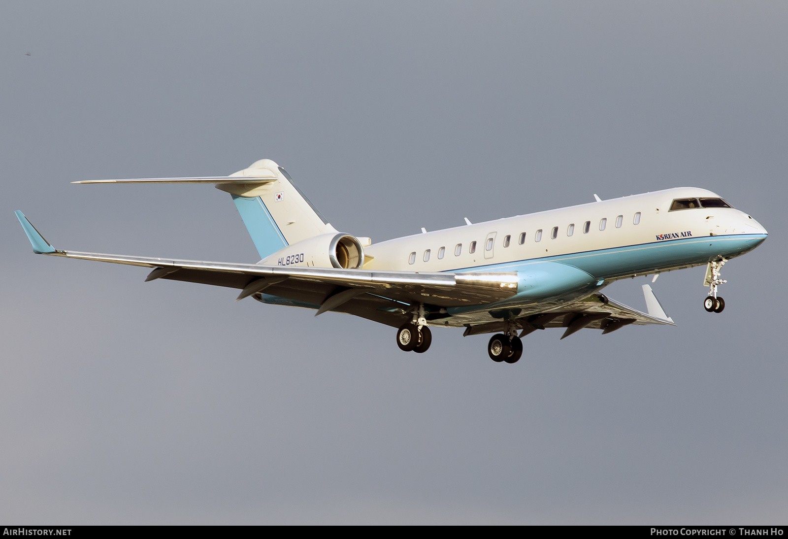 Aircraft Photo of HL8230 | Bombardier Global Express (BD-700-1A10) | Korean Air | AirHistory.net #726654