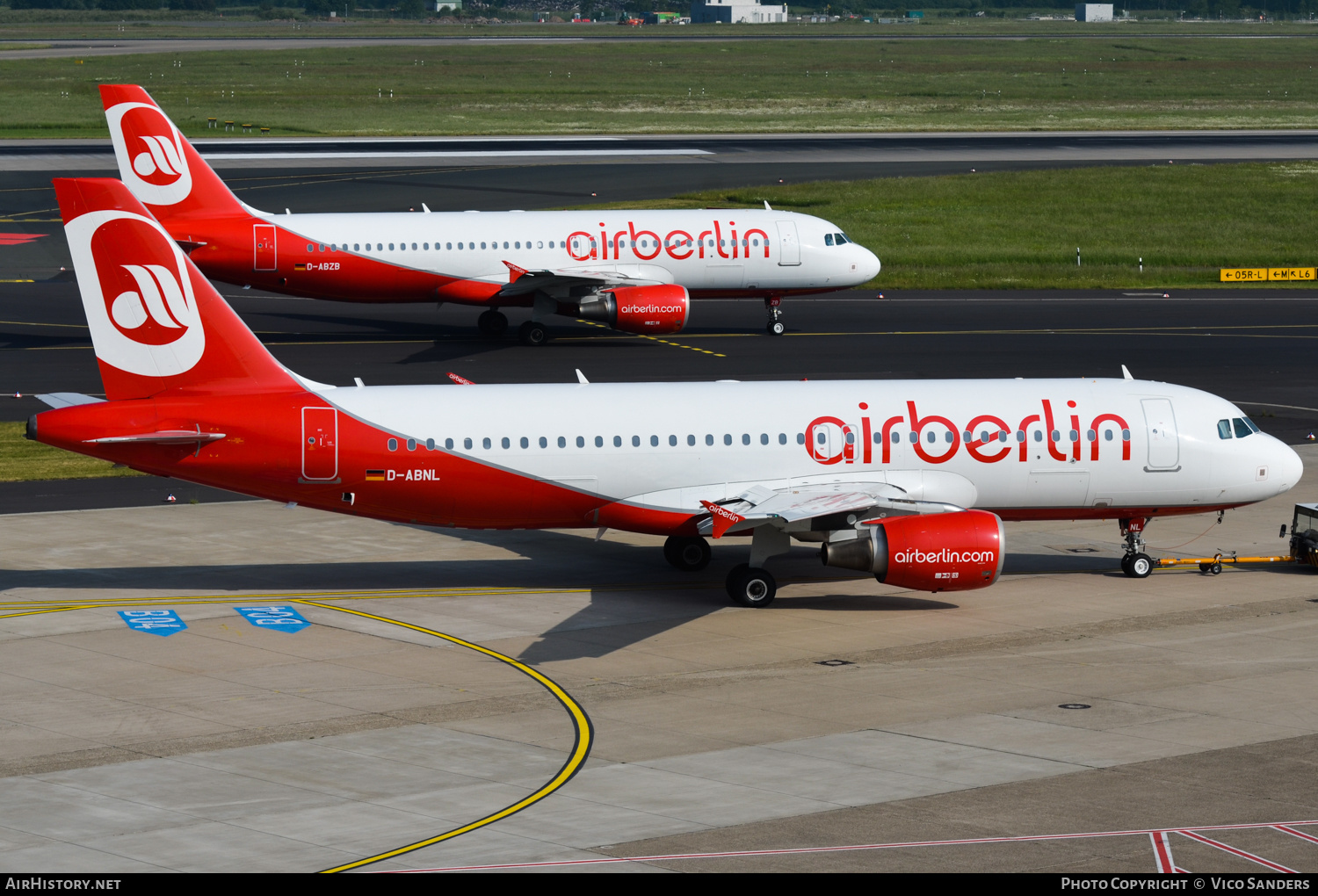 Aircraft Photo of D-ABNL | Airbus A320-214 | Air Berlin | AirHistory.net #726663
