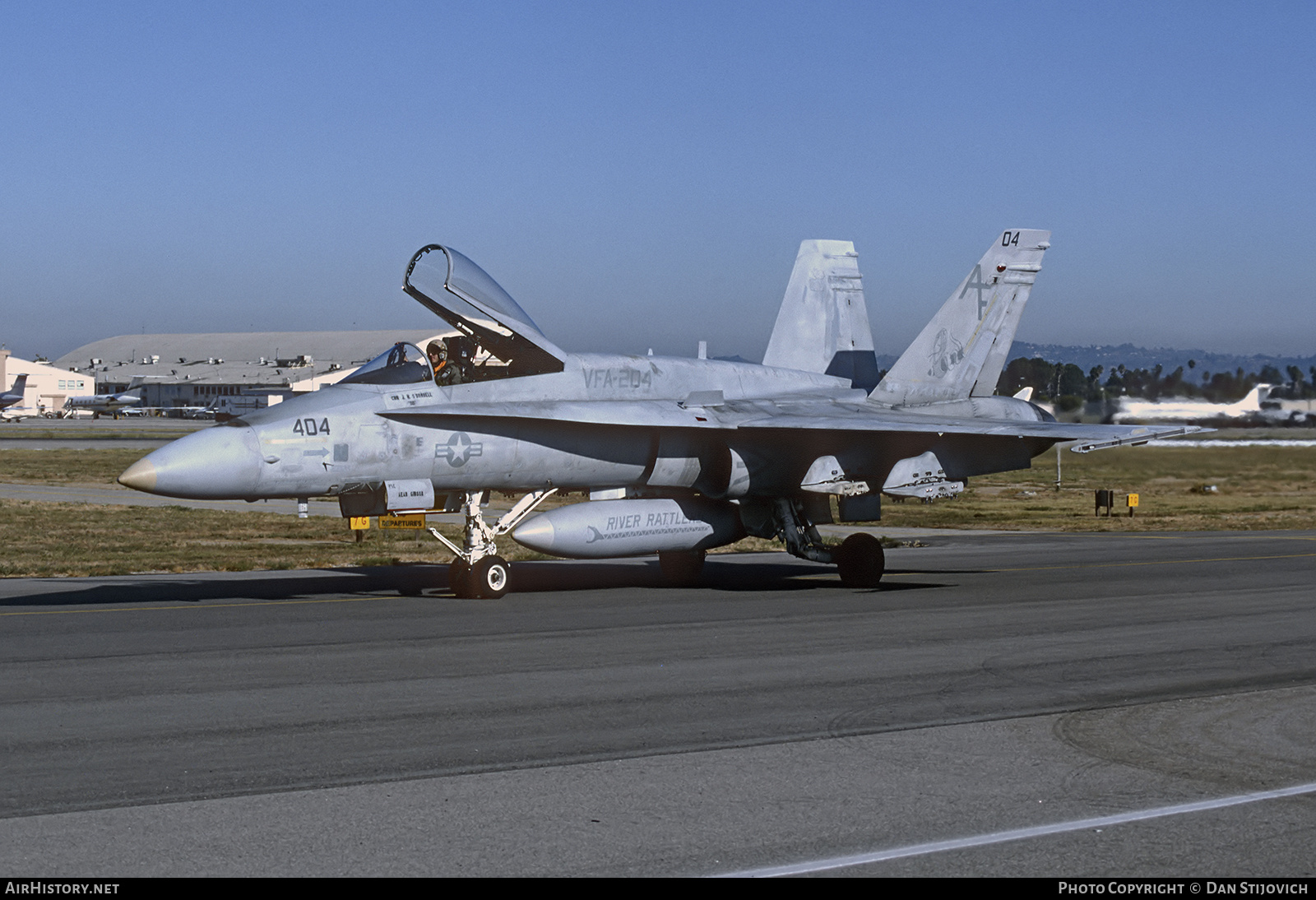Aircraft Photo of 161968 | McDonnell Douglas F/A-18A Hornet | USA - Navy | AirHistory.net #726718