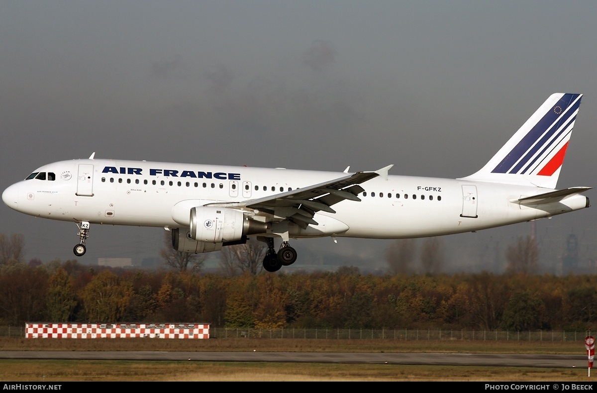 Aircraft Photo of F-GFKZ | Airbus A320-211 | Air France | AirHistory.net #726833