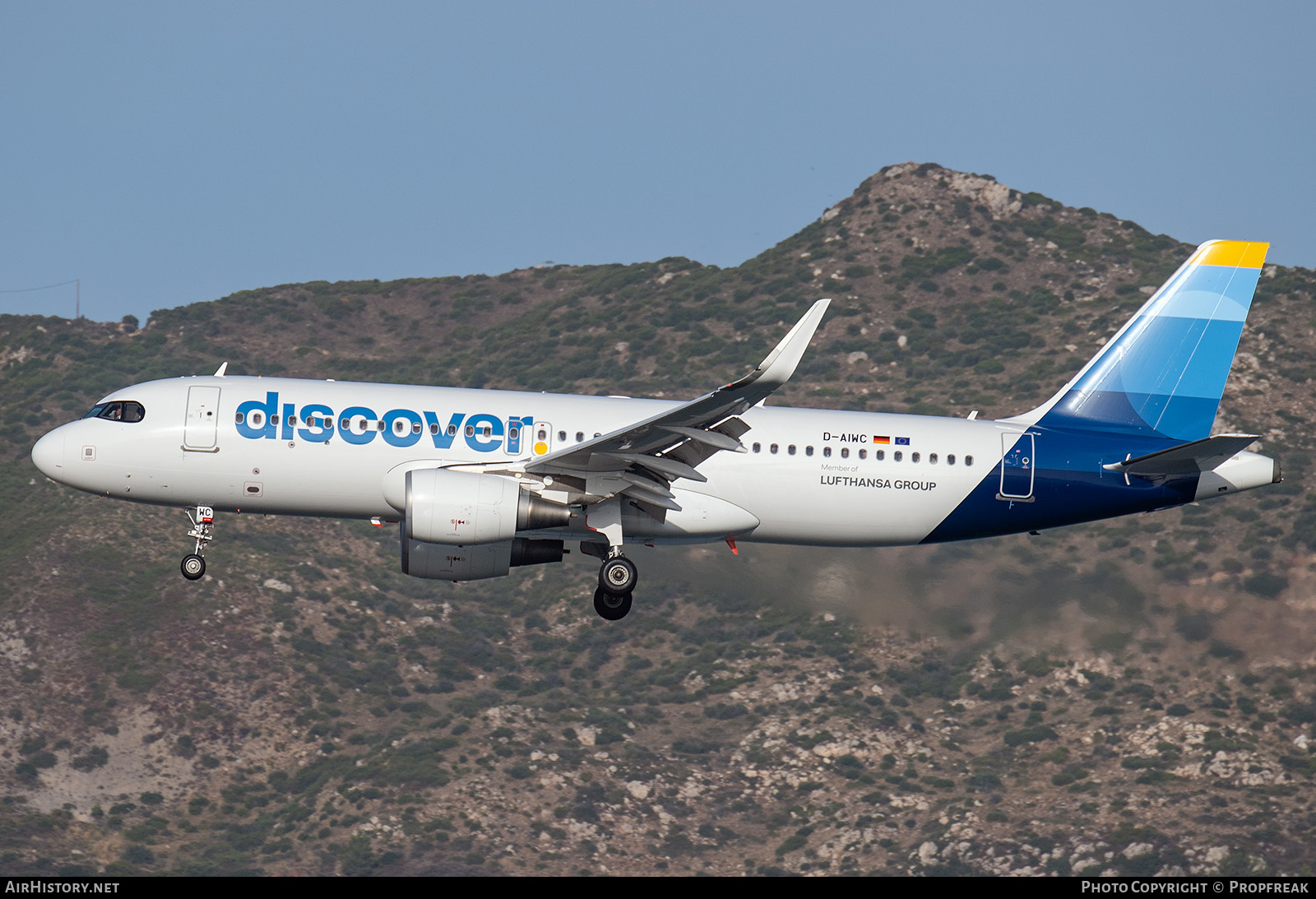 Aircraft Photo of D-AIWC | Airbus A320-214 | Discover Airlines | AirHistory.net #726954