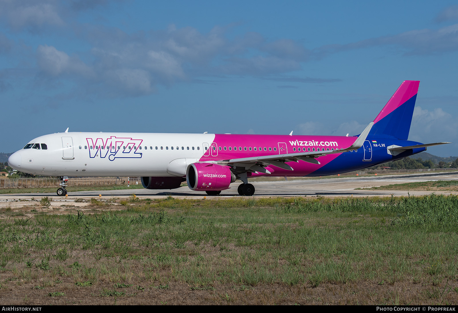 Aircraft Photo of HA-LVK | Airbus A321-271NX | Wizz Air | AirHistory.net #726981