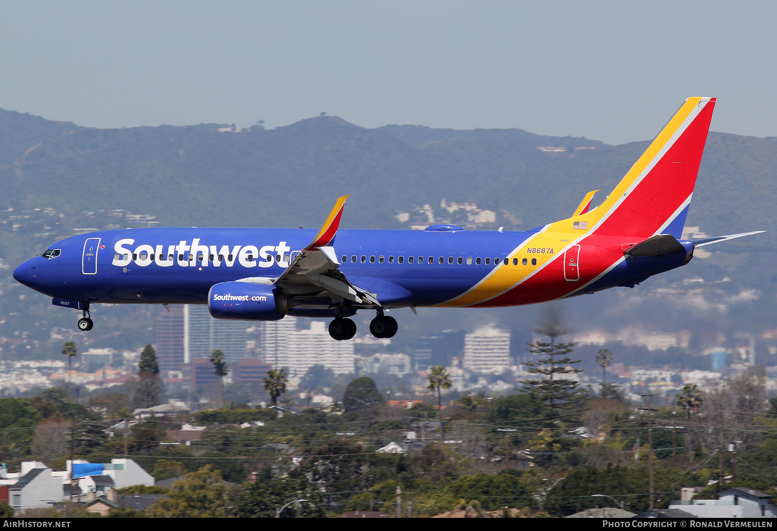 Aircraft Photo of N8687A | Boeing 737-8H4 | Southwest Airlines | AirHistory.net #727033