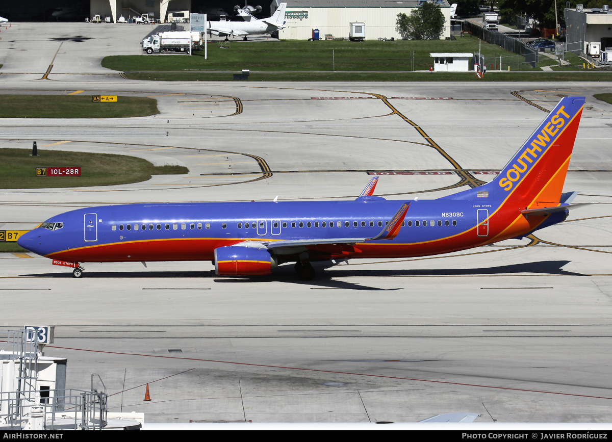 Aircraft Photo of N8309C | Boeing 737-8H4 | Southwest Airlines | AirHistory.net #727080
