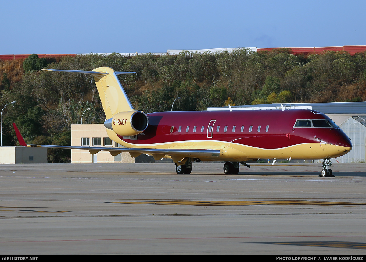 Aircraft Photo of G-RADY | Bombardier Challenger 850 (CRJ-200SE/CL-600-2B19) | AirHistory.net #727133