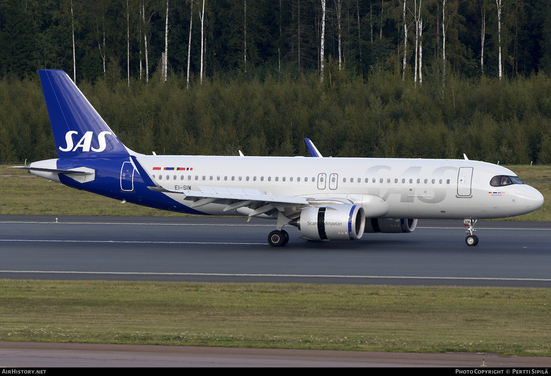 Aircraft Photo of EI-SIW | Airbus A320-251N | Scandinavian Airlines - SAS | AirHistory.net #727230