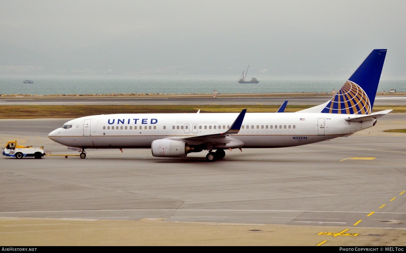 Aircraft Photo of N35236 | Boeing 737-824 | United Airlines | AirHistory.net #727260