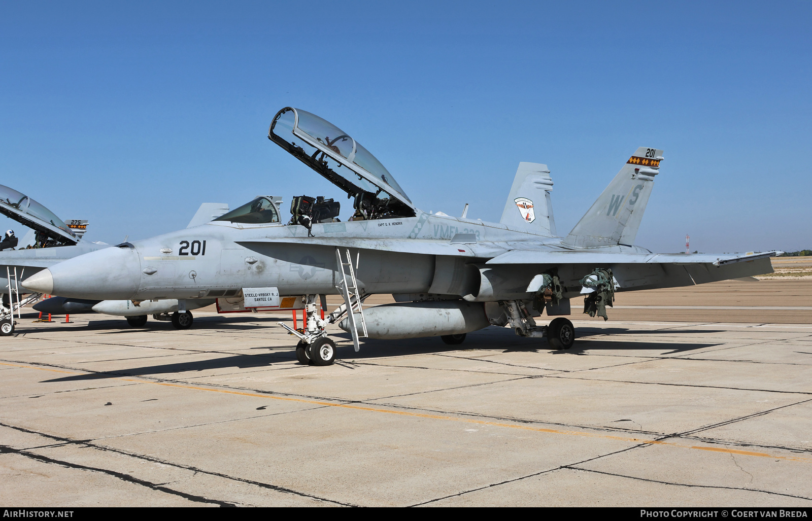 Aircraft Photo of 164705 | McDonnell Douglas F/A-18D Hornet | USA - Marines | AirHistory.net #727272