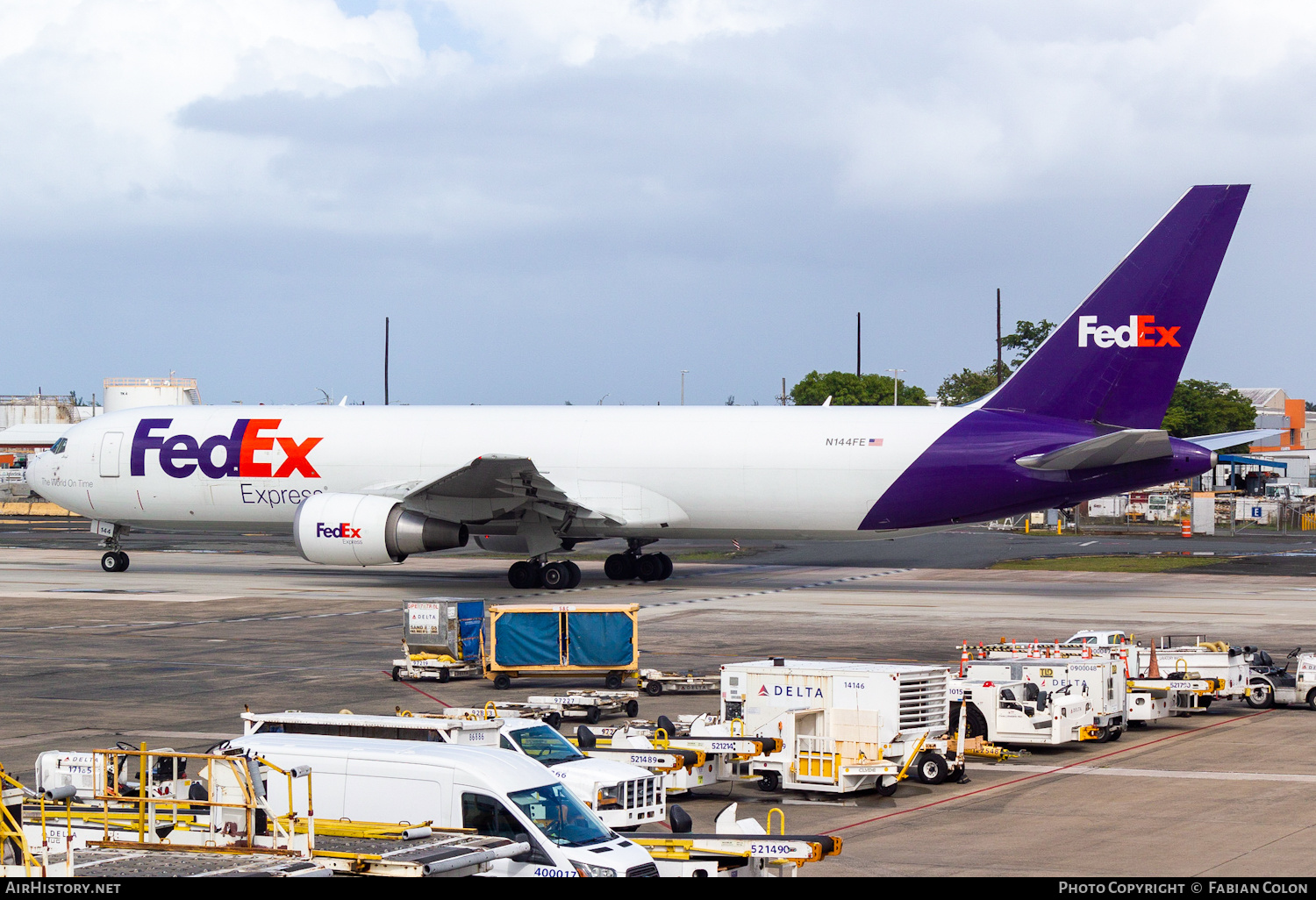 Aircraft Photo of N144FE | Boeing 767-300F | FedEx Express - Federal Express | AirHistory.net #727300