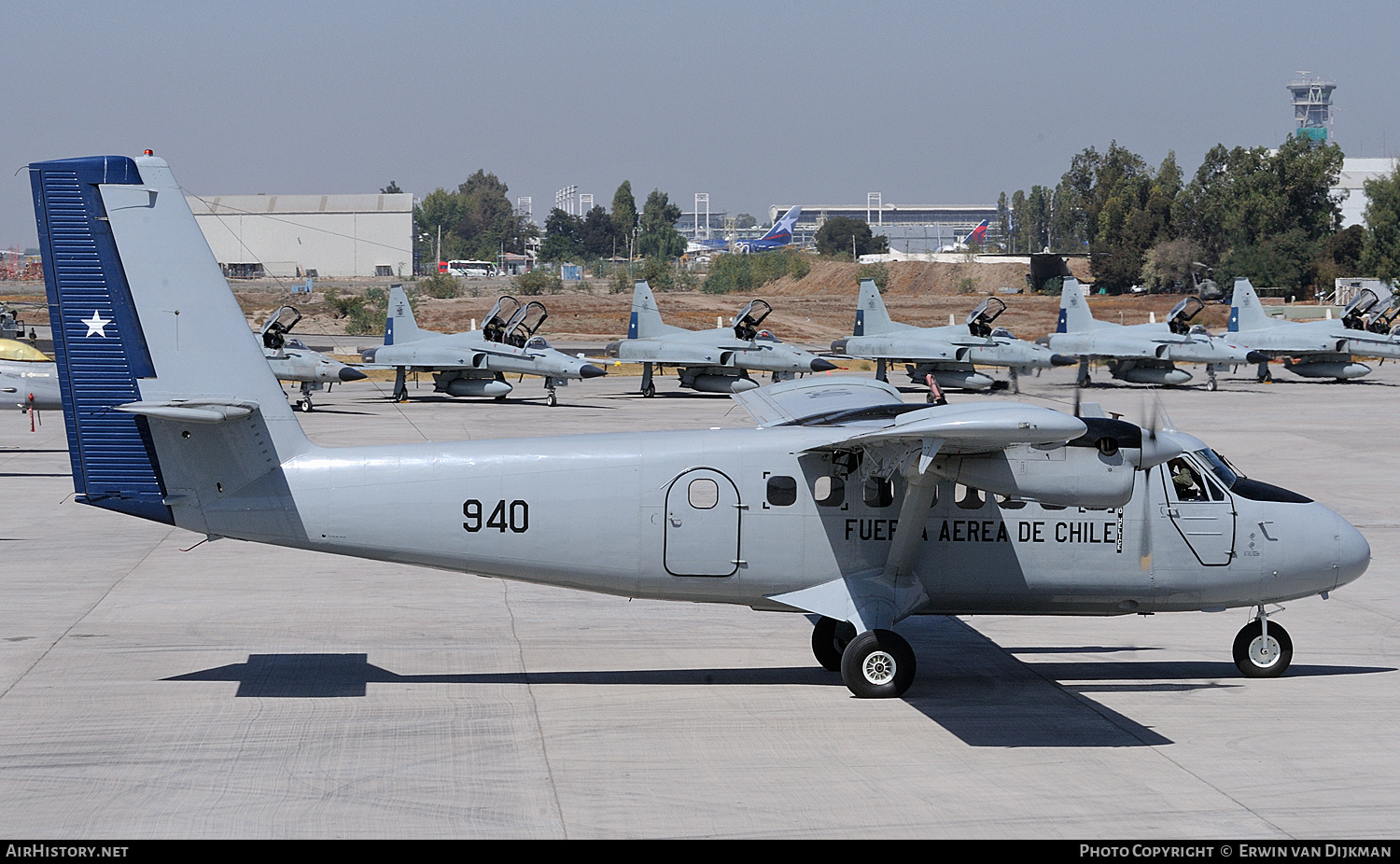 Aircraft Photo of 940 | De Havilland Canada DHC-6-100 Twin Otter | Chile - Air Force | AirHistory.net #727360
