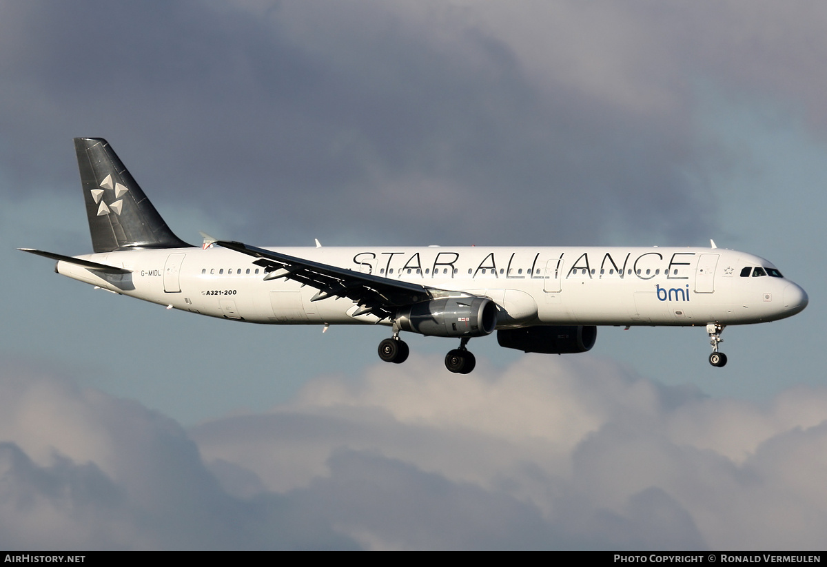 Aircraft Photo of G-MIDL | Airbus A321-231 | BMI - British Midland International | AirHistory.net #727471