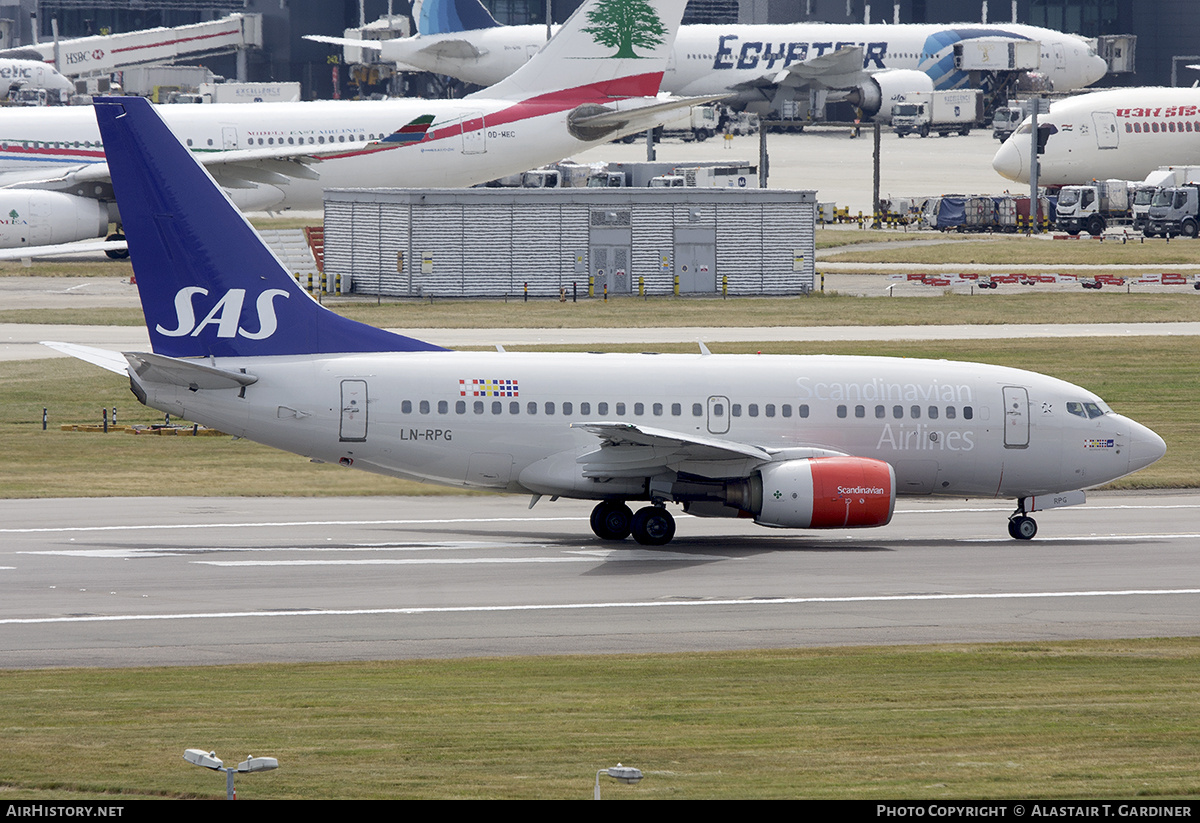 Aircraft Photo of LN-RPG | Boeing 737-683 | Scandinavian Airlines - SAS | AirHistory.net #727484