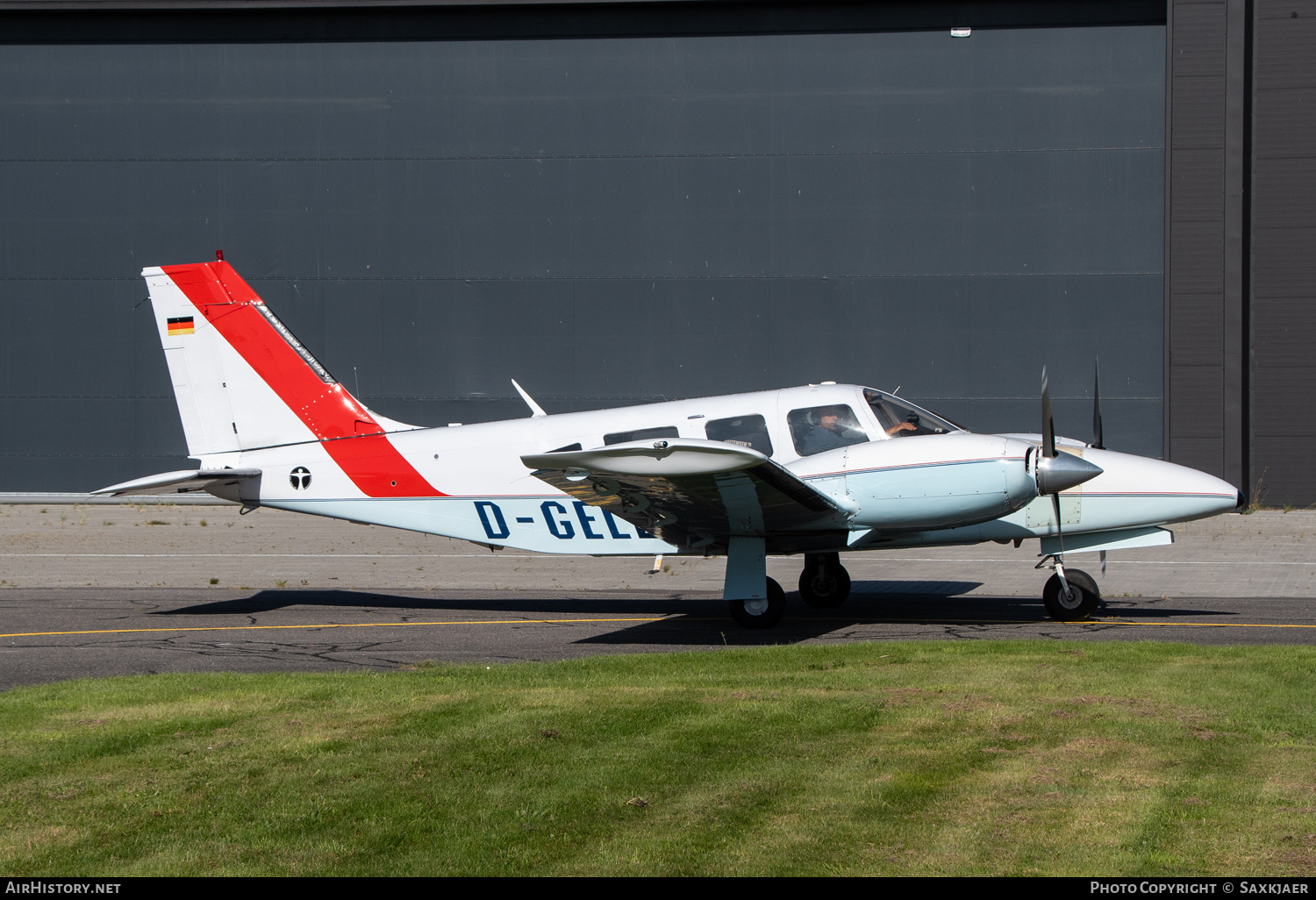 Aircraft Photo of D-GELD | Piper PA-34-200T Seneca II | AirHistory.net #727647