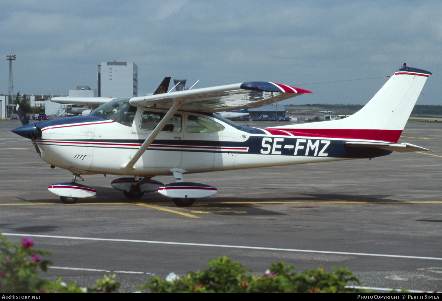 Aircraft Photo of SE-FMZ | Cessna 182P Skylane | AirHistory.net #727684