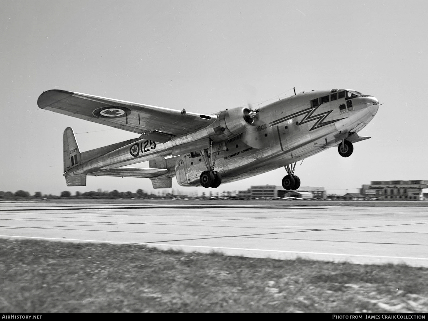 Aircraft Photo of 22125 | Fairchild C-119... Flying Boxcar | Canada - Air Force | AirHistory.net #728024