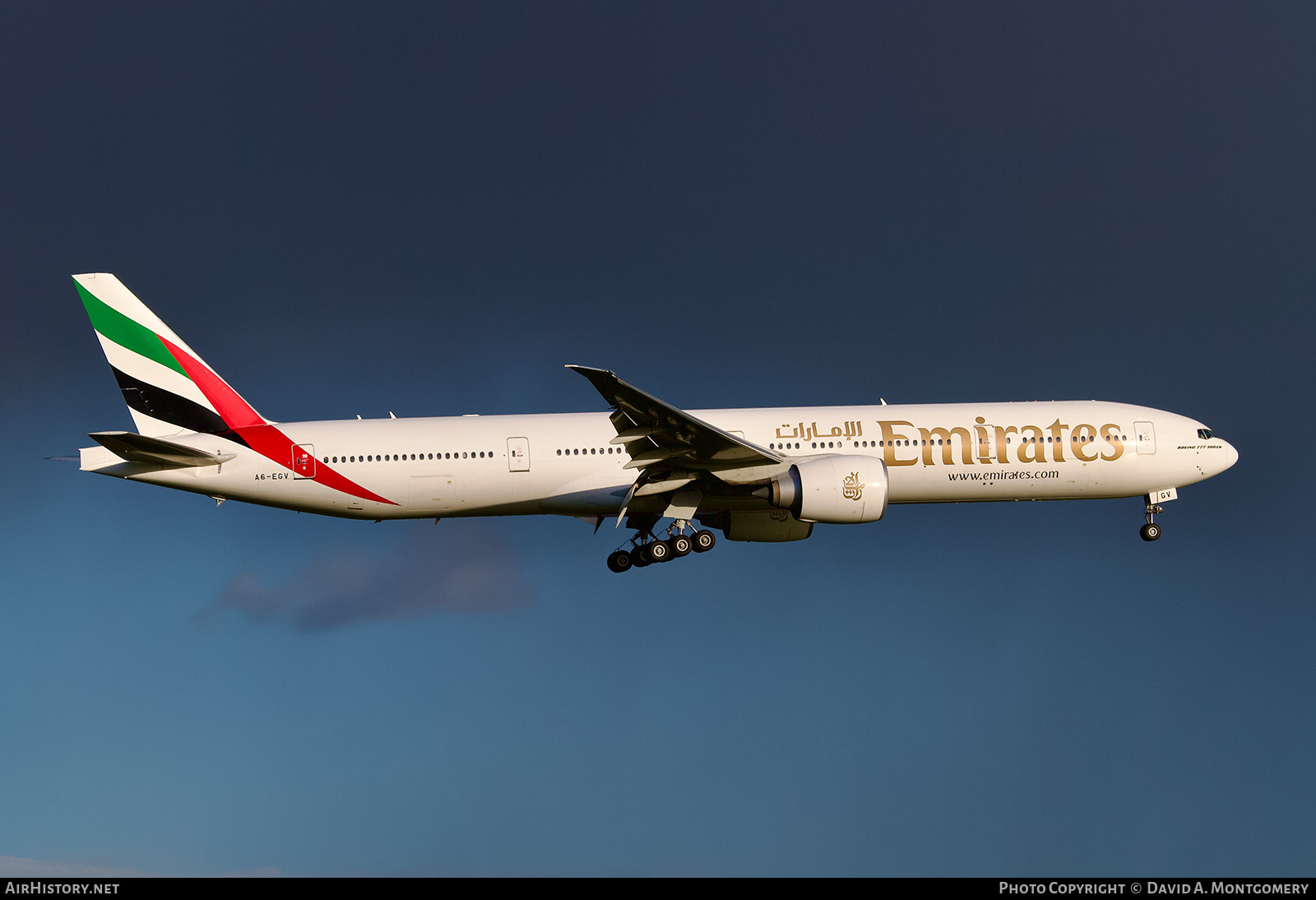 Aircraft Photo of A6-EGV | Boeing 777-31H/ER | Emirates | AirHistory.net #728192