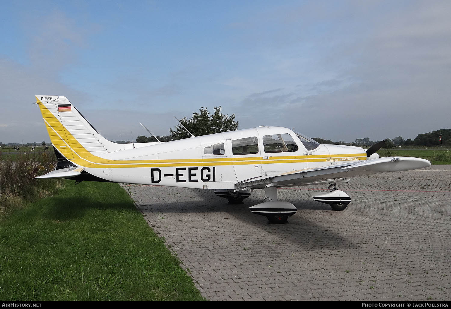 Aircraft Photo of D-EEGI | Piper PA-28-181 Cherokee Archer II | AirHistory.net #728234