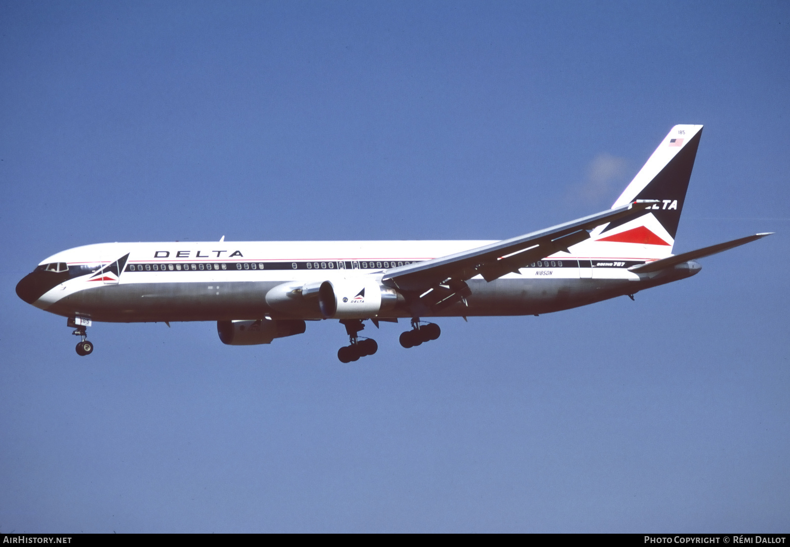 Aircraft Photo of N185DN | Boeing 767-332/ER | Delta Air Lines | AirHistory.net #728272