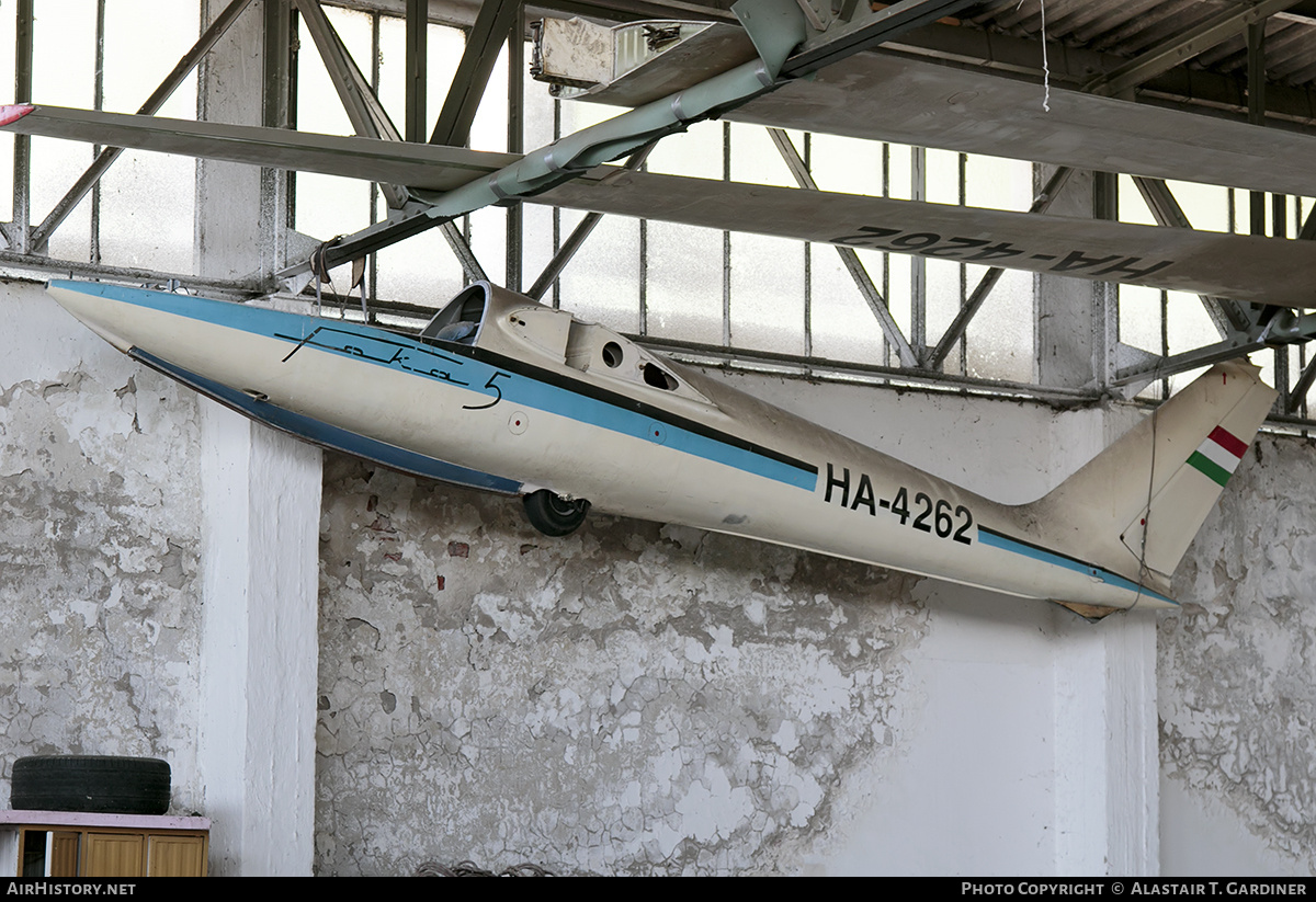 Aircraft Photo of HA-4262 | PZL-Bielsko SZD-32A Foka 5 | AirHistory.net #728337