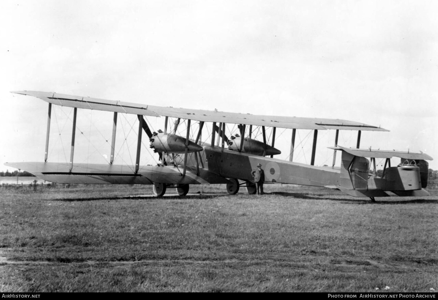 Aircraft Photo of J8236 | Vickers 128 Virginia Mk.IX | UK - Air Force | AirHistory.net #728427