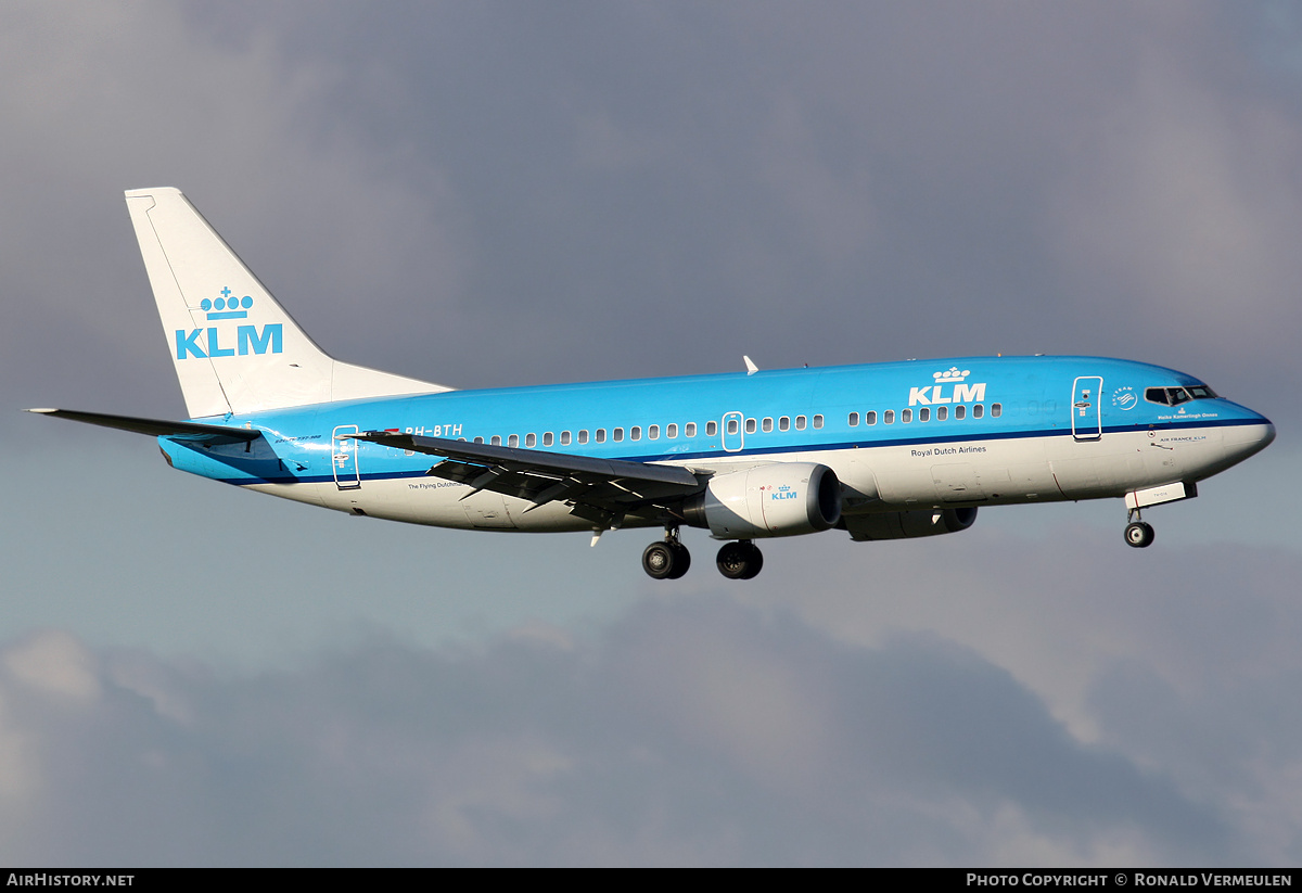 Aircraft Photo of PH-BTH | Boeing 737-306 | KLM - Royal Dutch Airlines | AirHistory.net #728452