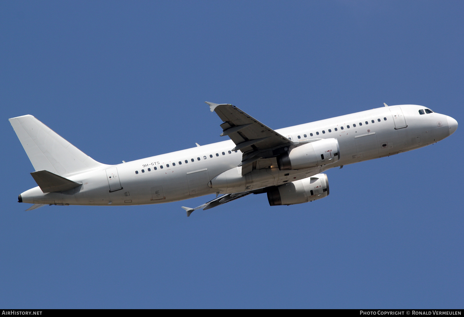 Aircraft Photo of 9H-GTS | Airbus A320-232 | AirHistory.net #728454