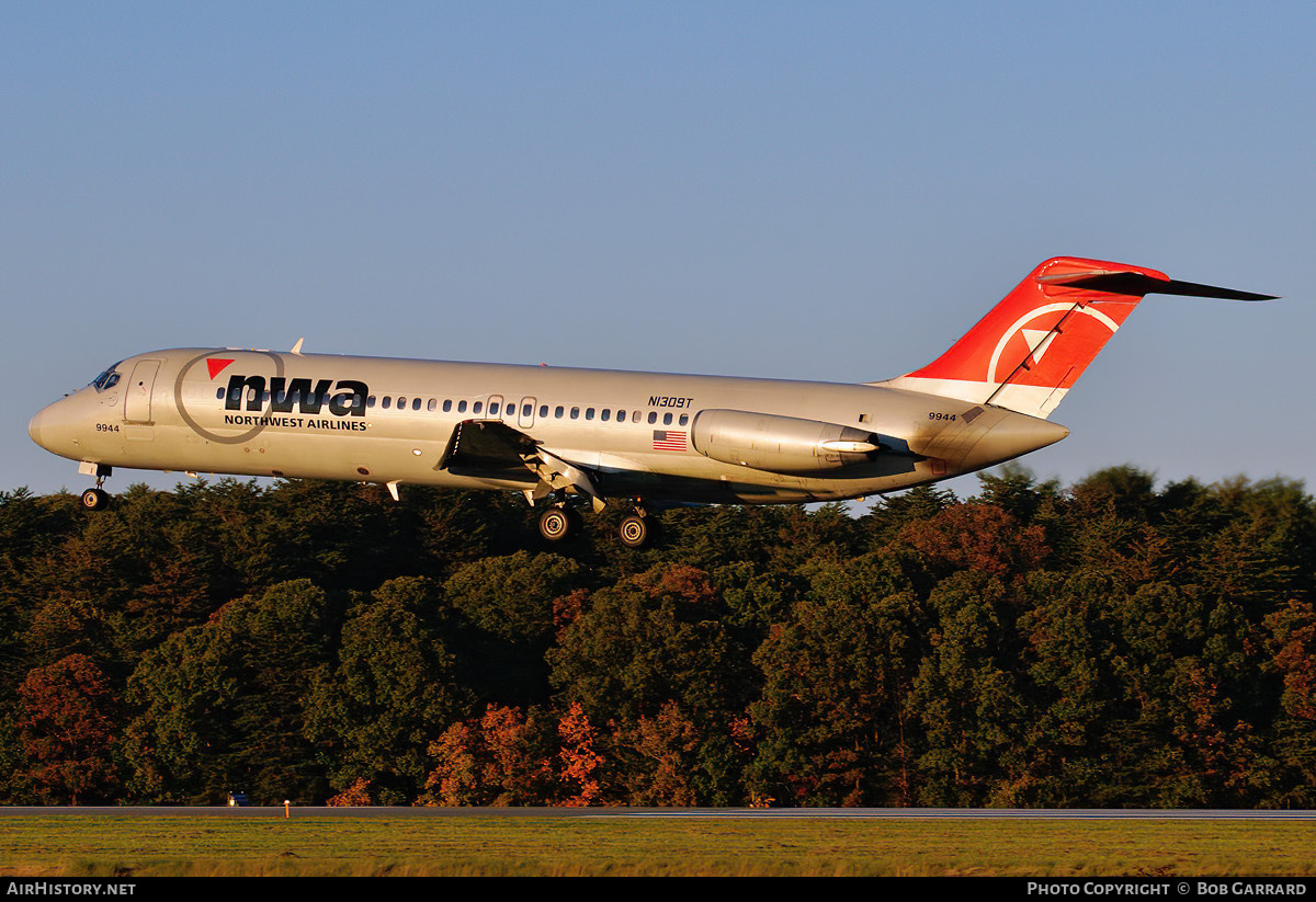 Aircraft Photo of N1309T | McDonnell Douglas DC-9-31 | Northwest Airlines | AirHistory.net #728594
