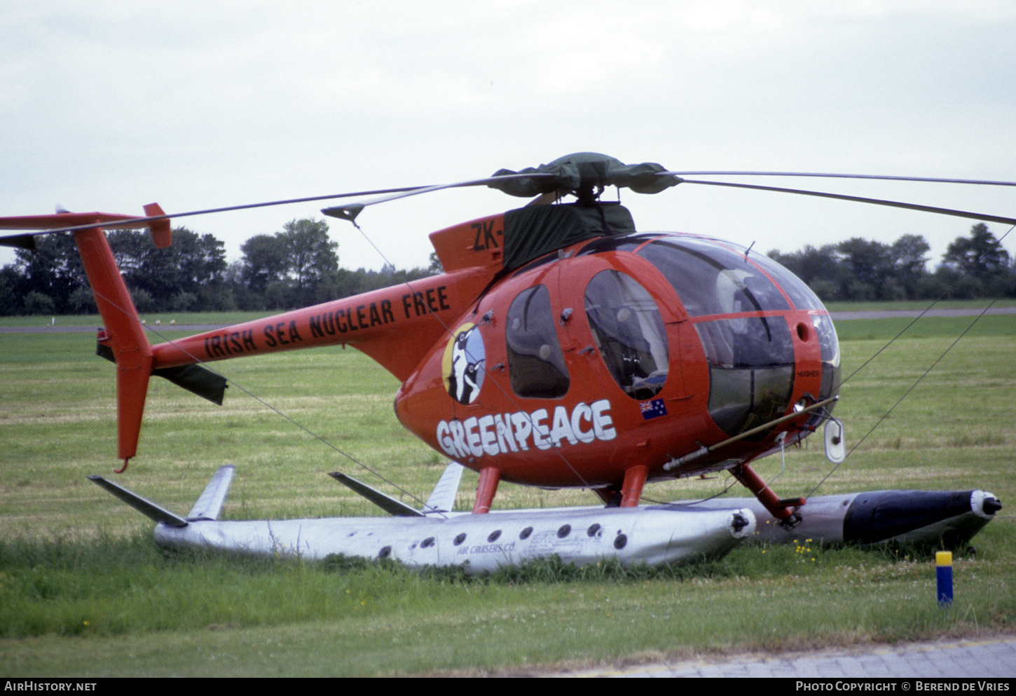 Aircraft Photo of ZK-HTN | Hughes 500D (369D) | Greenpeace | AirHistory.net #728631