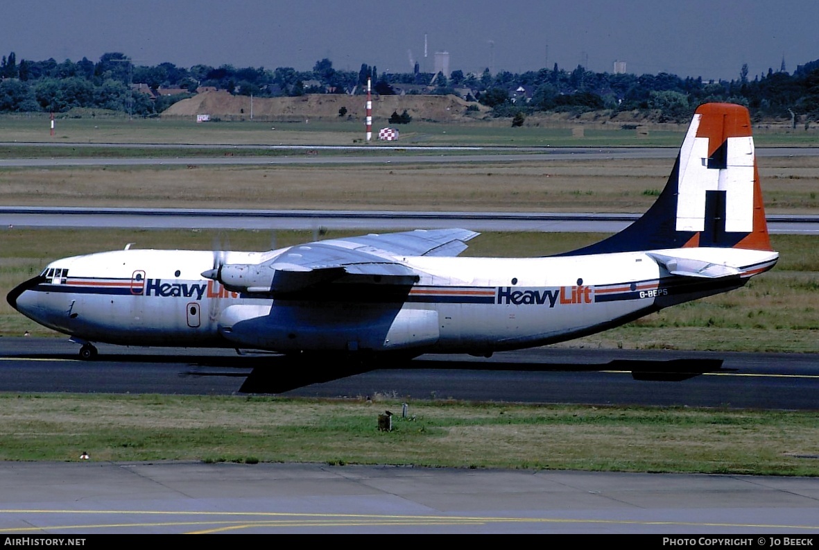 Aircraft Photo of G-BEPS | Short SC.5 Belfast C1 | HeavyLift Cargo Airlines | AirHistory.net #728738