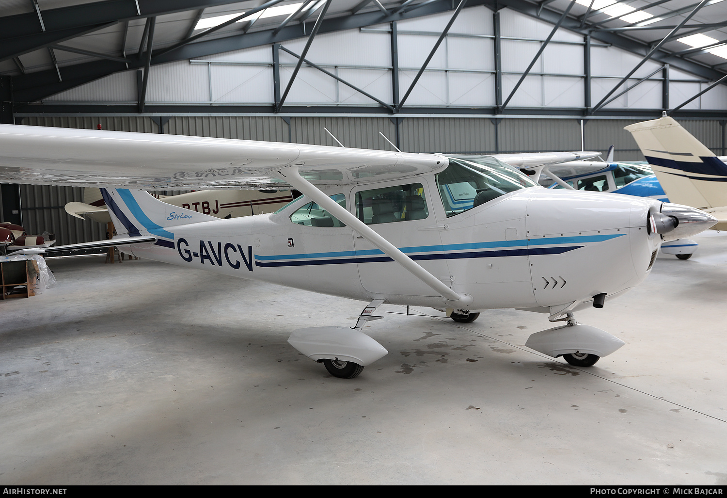 Aircraft Photo of G-AVCV | Cessna 182J Skylane | AirHistory.net #728841