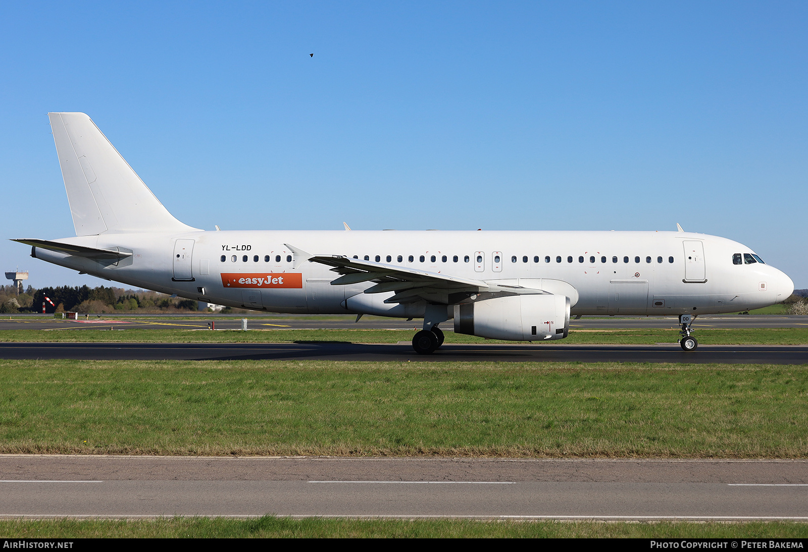 Aircraft Photo of YL-LDD | Airbus A320-232 | EasyJet | AirHistory.net #728869