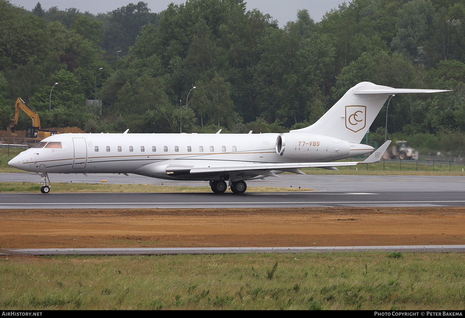 Aircraft Photo of T7-VBS | Bombardier Global Express (BD-700-1A10) | Limitless Aviation | AirHistory.net #728873
