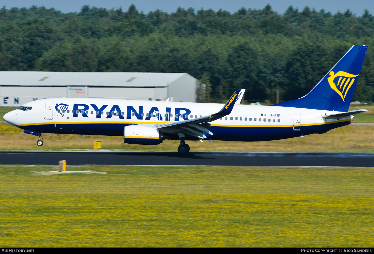 Aircraft Photo of EI-FIP | Boeing 737-8AS | Ryanair | AirHistory.net #729094