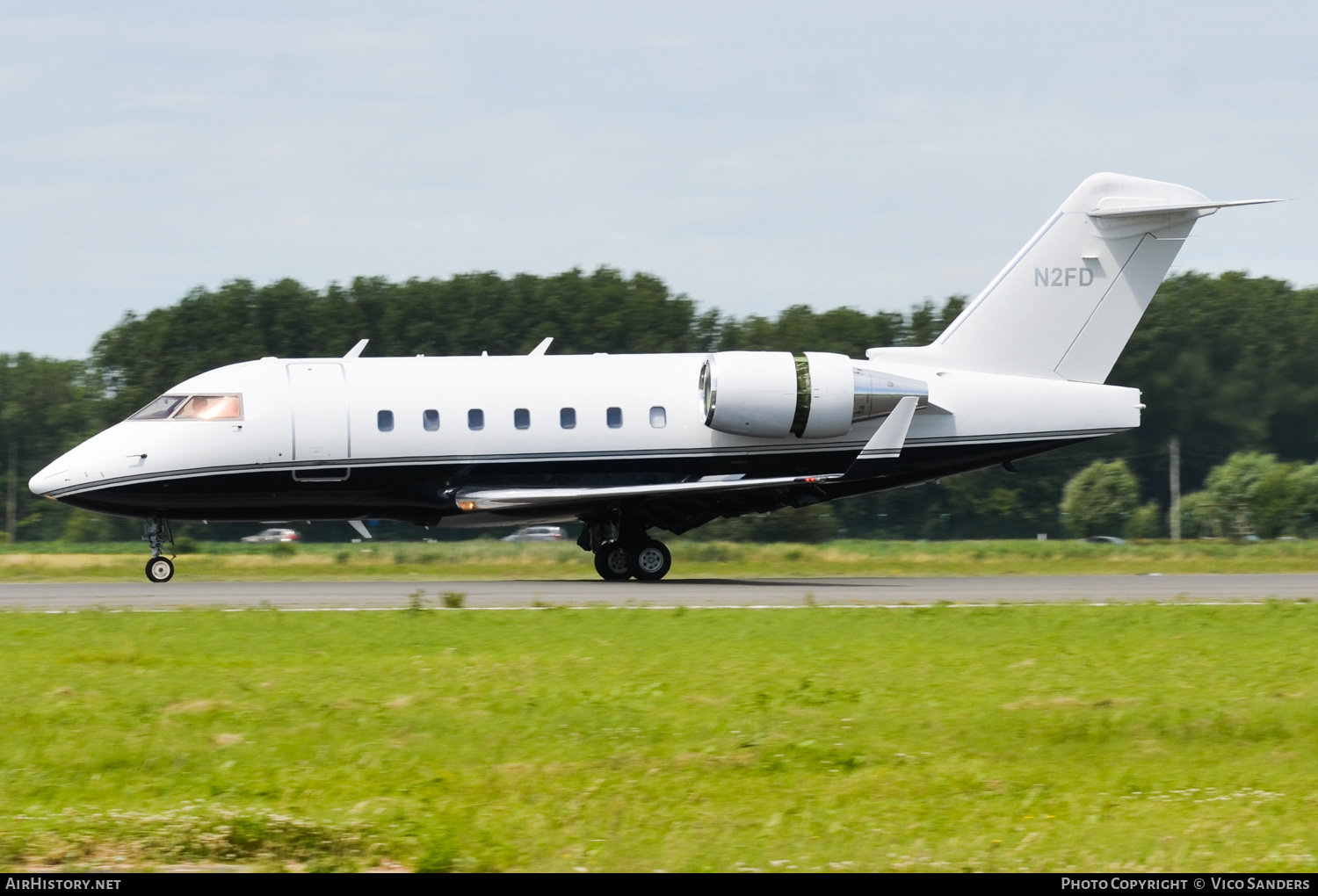 Aircraft Photo of N2FD | Bombardier Challenger 604 (CL-600-2B16) | AirHistory.net #729180
