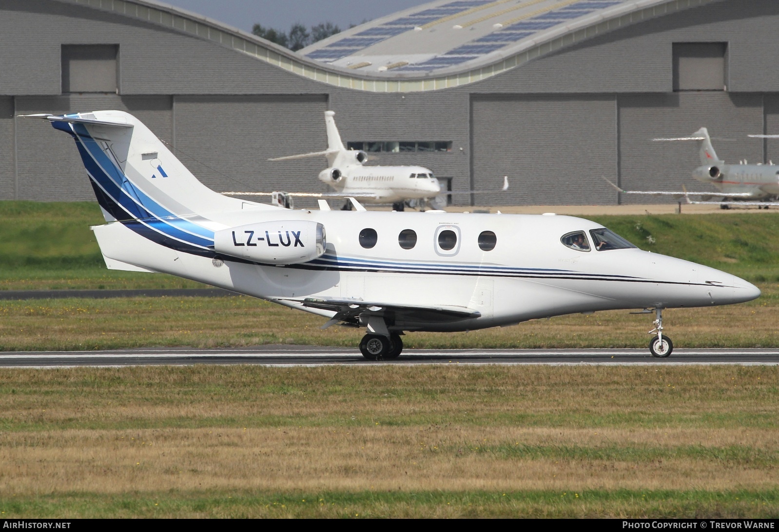 Aircraft Photo of LZ-LUX | Raytheon 390 Premier I | AirHistory.net #729210