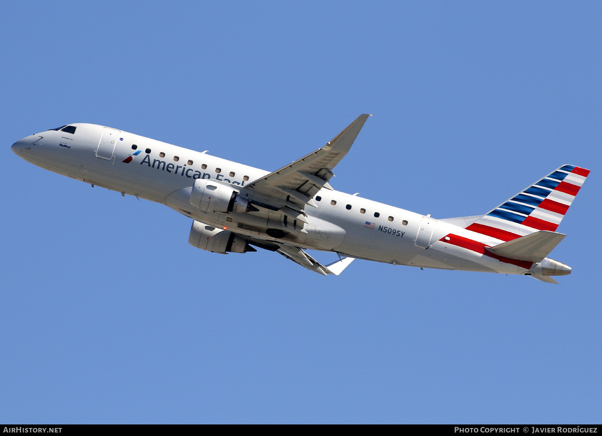 Aircraft Photo of N509SY | Embraer 175LR (ERJ-170-200LR) | American Eagle | AirHistory.net #729233